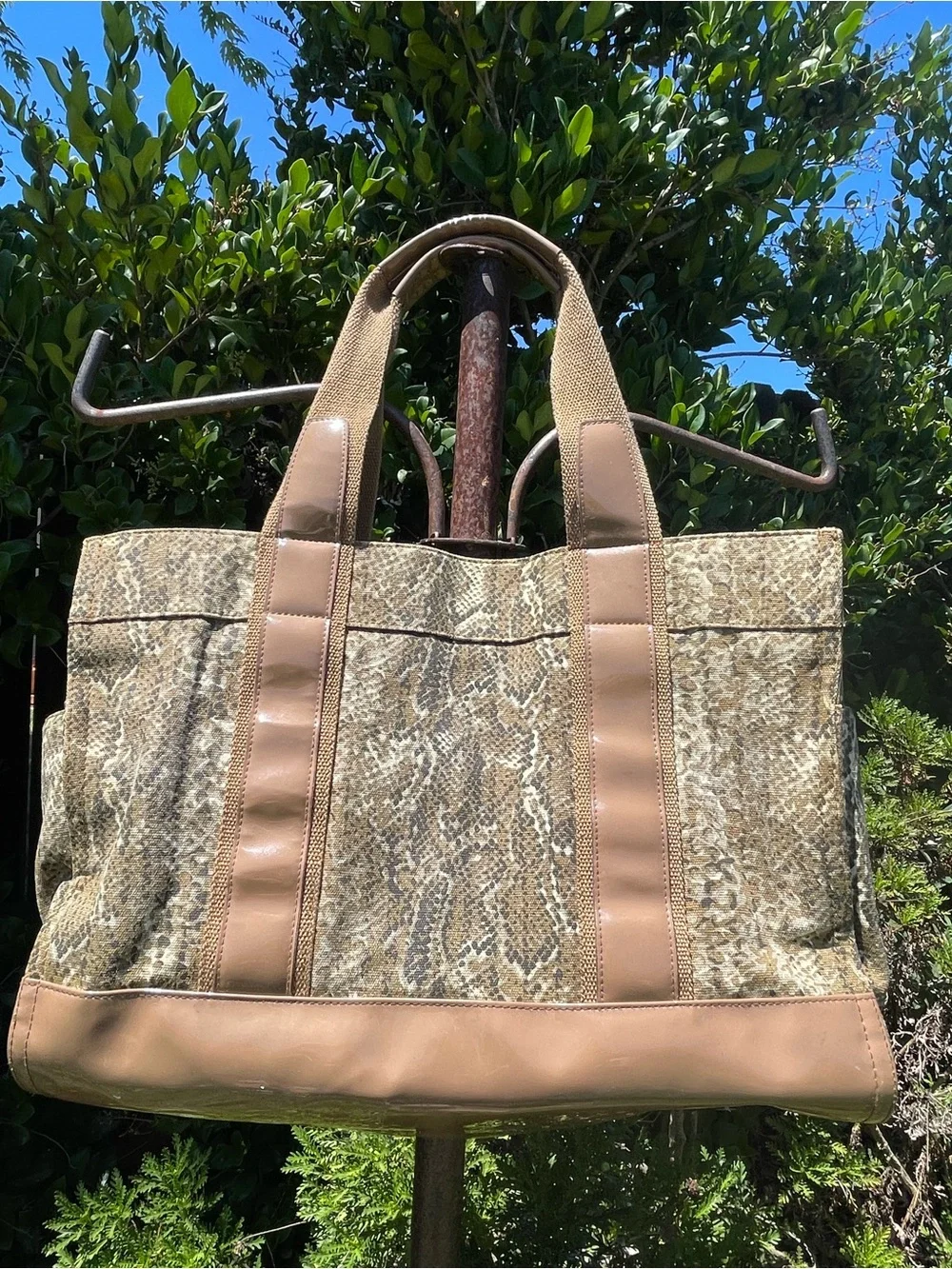 Tory Burch beautiful distinctive